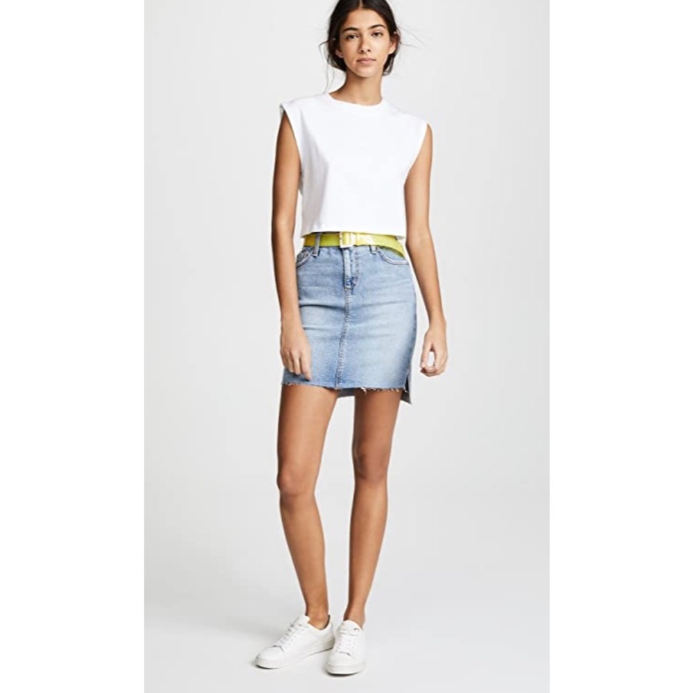 Joe’s Jeans denim skirt size 28. NWT.